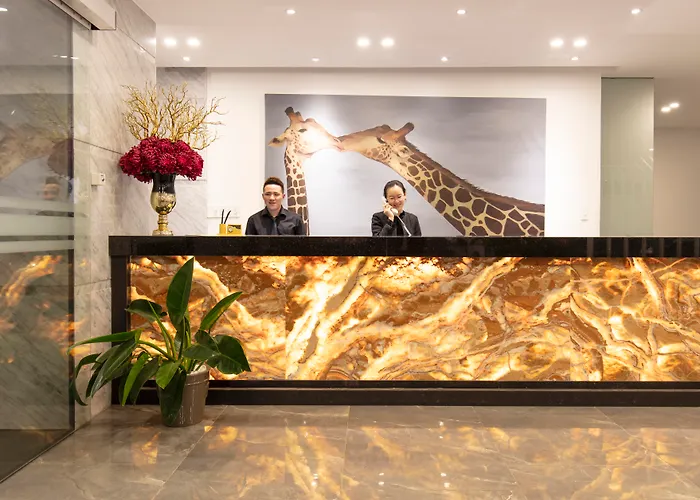 Len\'S Hotel