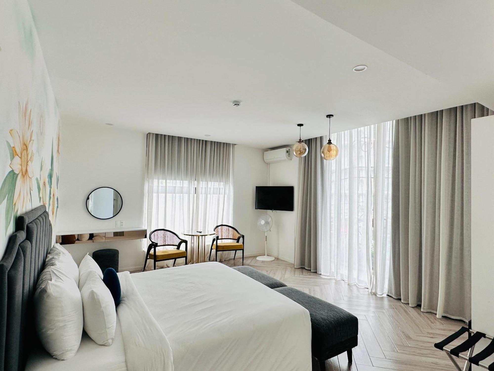 Len's Hotel